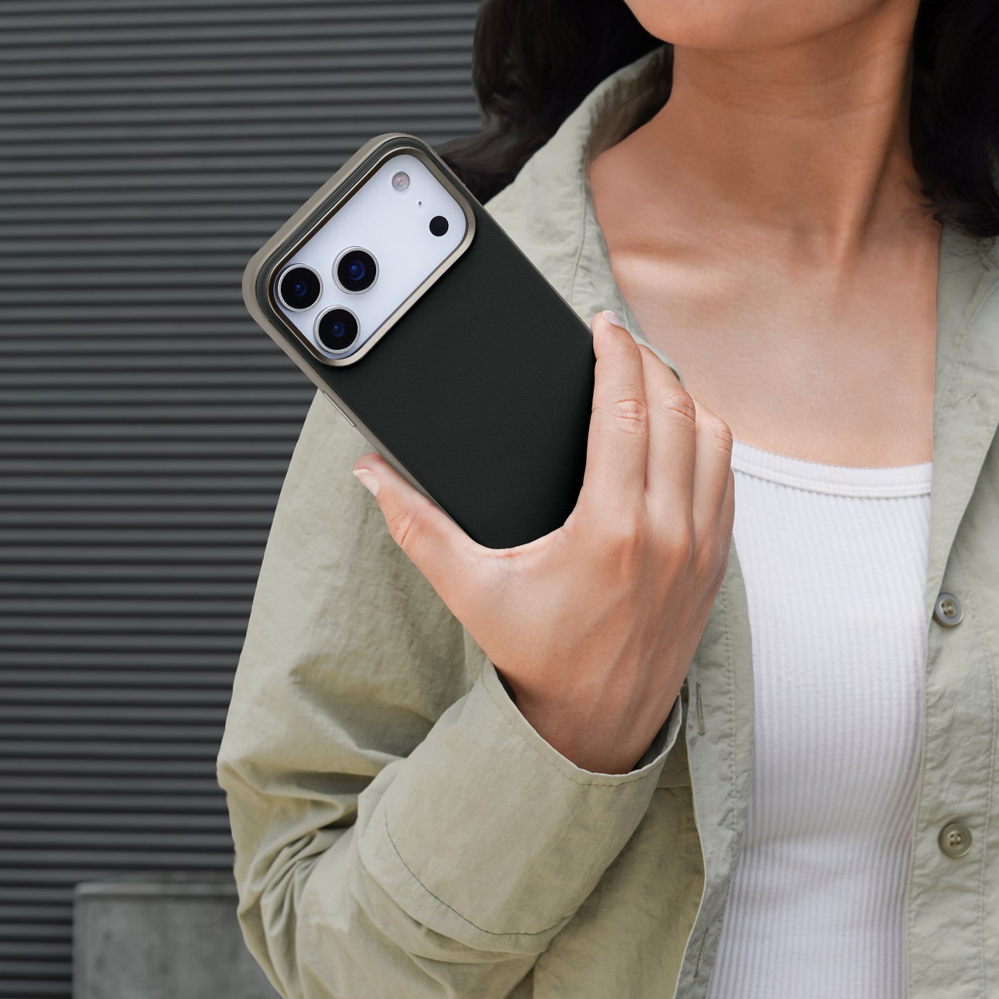 Kilyos Vegan Leather Case For iPhone 17 Pro - Black